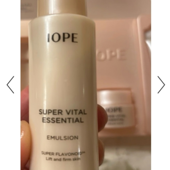 IOPE Super Vital Essential Special Gift Set Rich 5 piece K-Beauty - Picture 6 of 9
